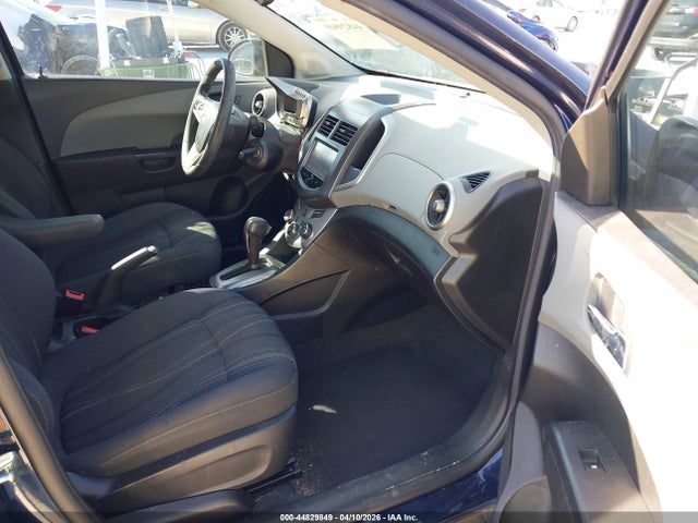 CHEVROLET SONIC LT AUTO - 5