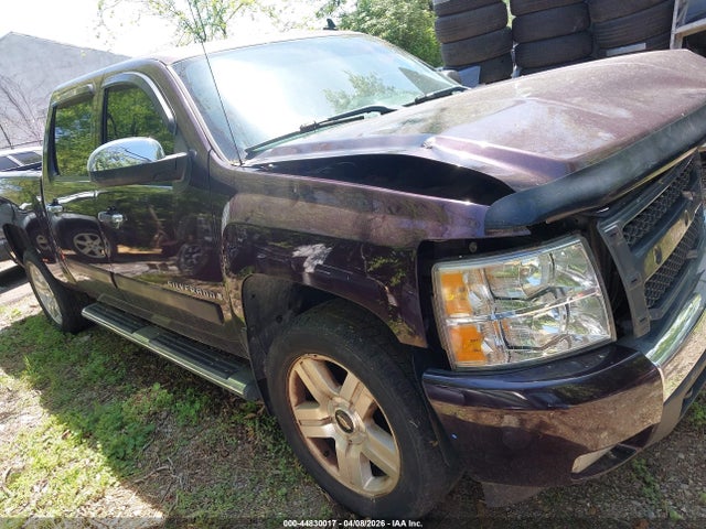 CHEVROLET SILVERADO 1500 - 1