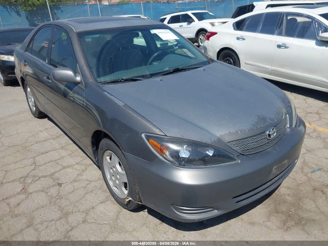 TOYOTA CAMRY - 1