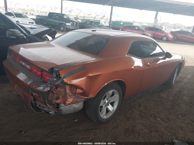 DODGE CHALLENGER - 4