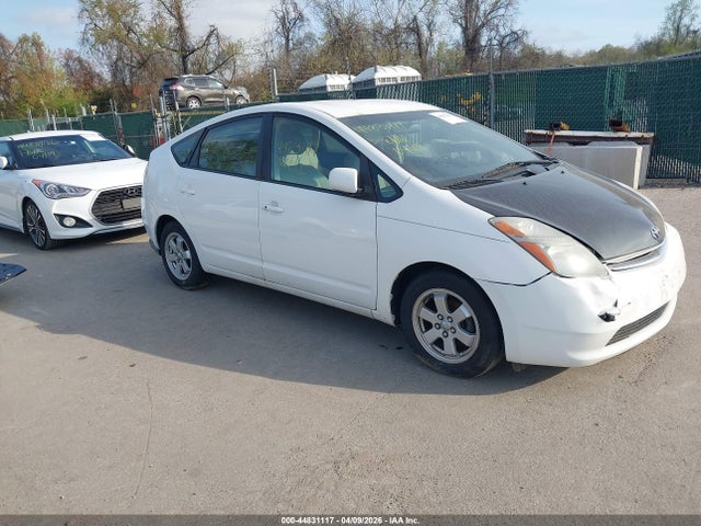 TOYOTA PRIUS - 1