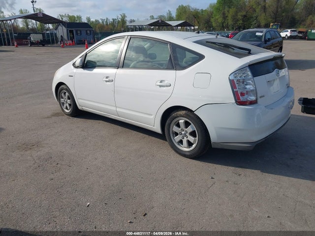 TOYOTA PRIUS - 3