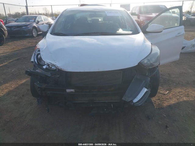 HYUNDAI ELANTRA GLS - 6