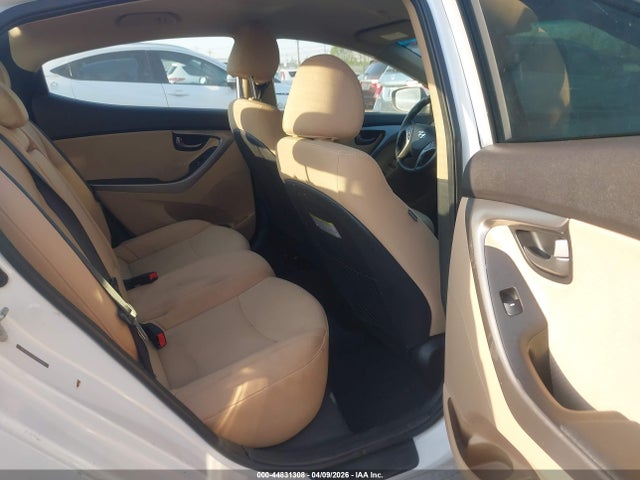 HYUNDAI ELANTRA GLS - 8