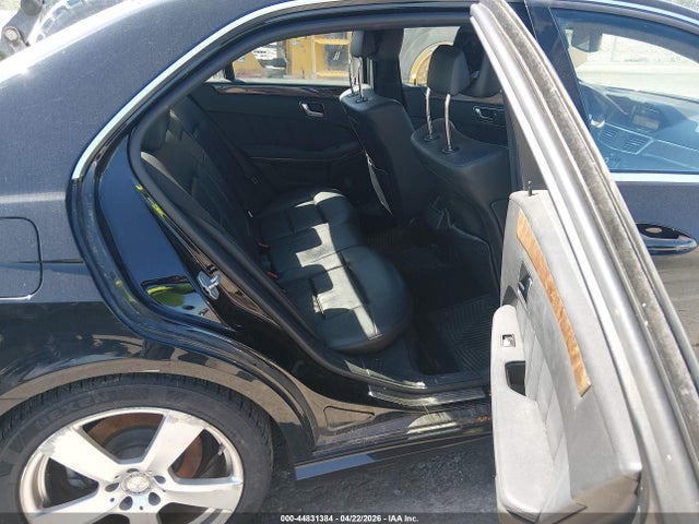 MERCEDES-BENZ E-CLASS - 8