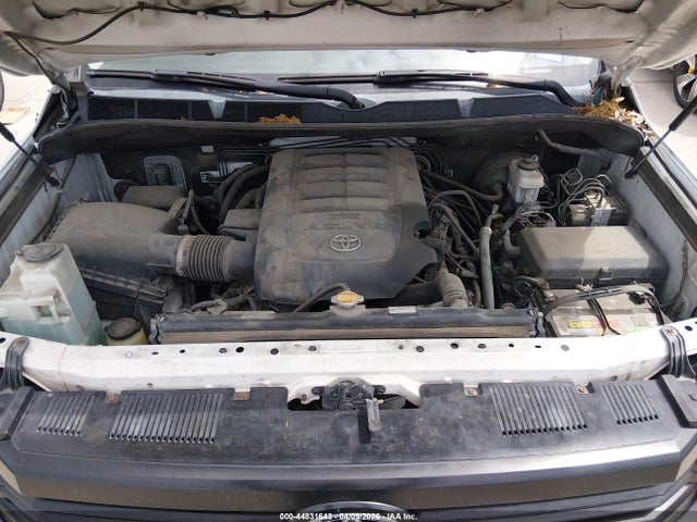 TOYOTA TUNDRA - 10