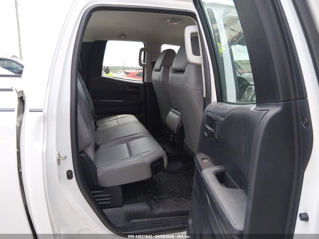 TOYOTA TUNDRA - 8