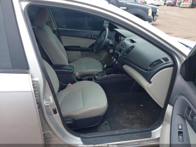 KIA FORTE EX - 5