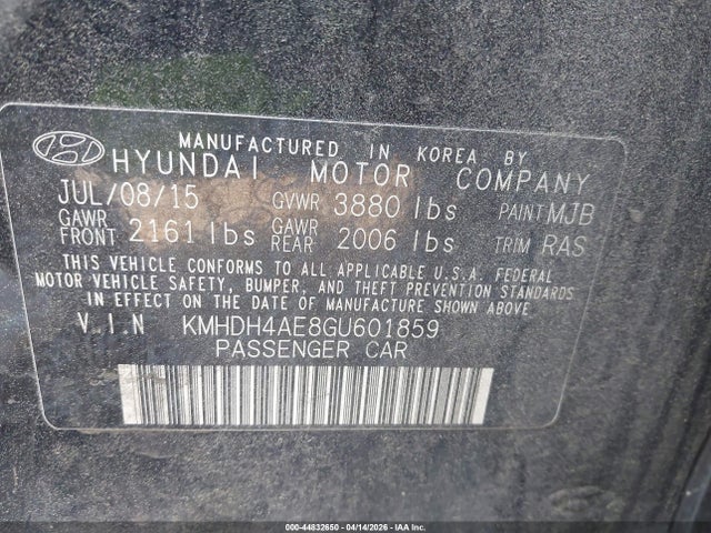 HYUNDAI ELANTRA SE - 9