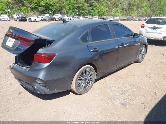 KIA FORTE GT-LINE - 4