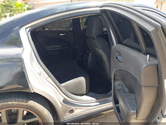 DODGE CHARGER SE - 8