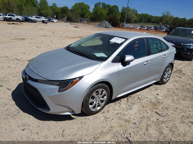 2021 Toyota COROLLA LE photo 2