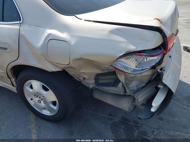 HONDA ACCORD 3.0 EX - 6