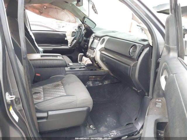 2018 TOYOTA TUNDRA SR5 5.7L V8 5