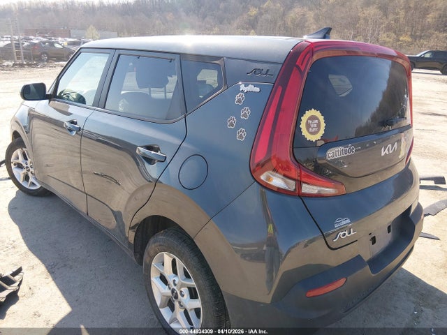 2022 KIA SOUL LX photo 3