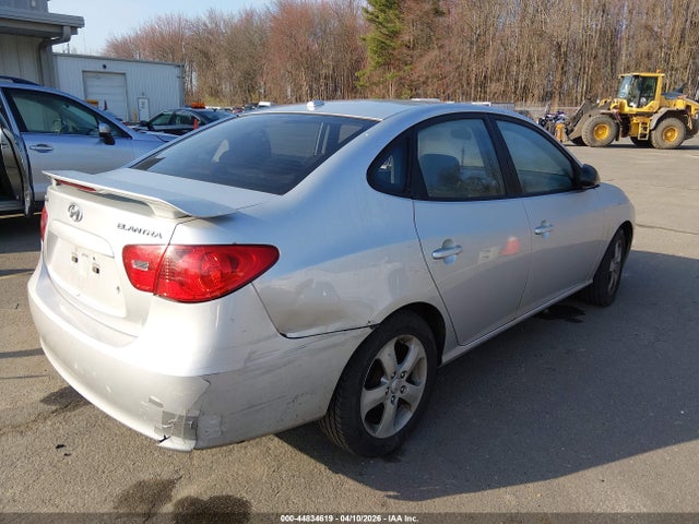 HYUNDAI ELANTRA GLS/SE - 4