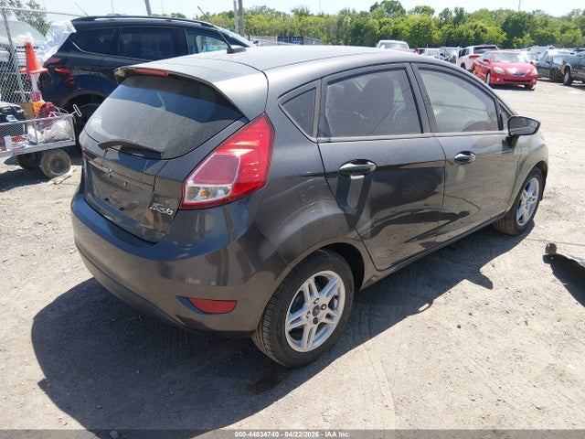 FORD FIESTA SE - 4