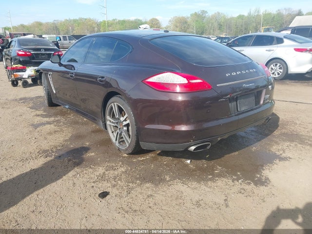 صورة 3 لـ 2013 Porsche PANAMERA 4