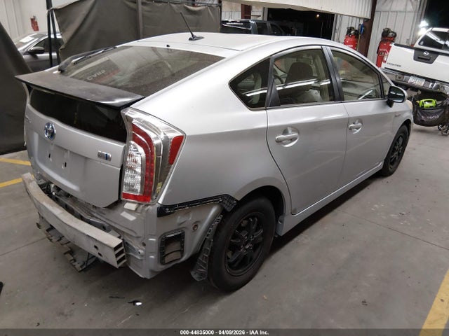 TOYOTA PRIUS - 4