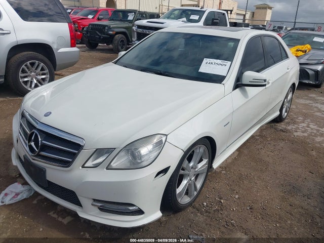 MERCEDES-BENZ E-CLASS - 2