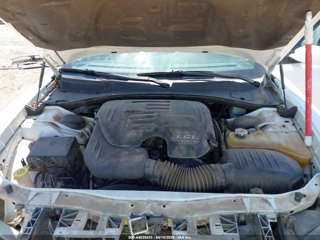 DODGE CHARGER SE - 10