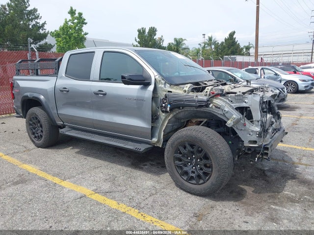 CHEVROLET COLORADO - 1