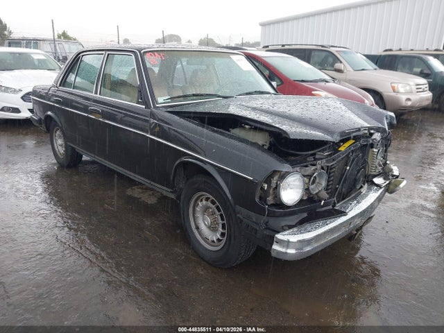 1985 MERCEDES-BENZ 300 DT