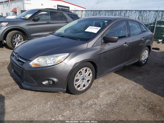 FORD FOCUS SE - 2