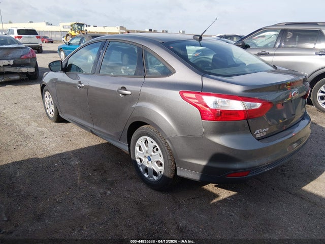 FORD FOCUS SE - 3