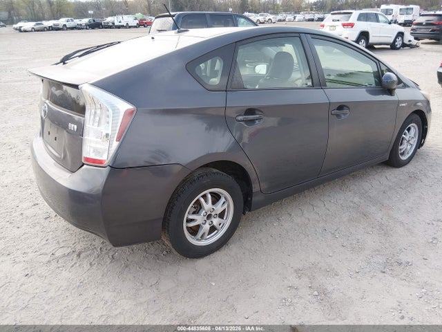 TOYOTA PRIUS - 4