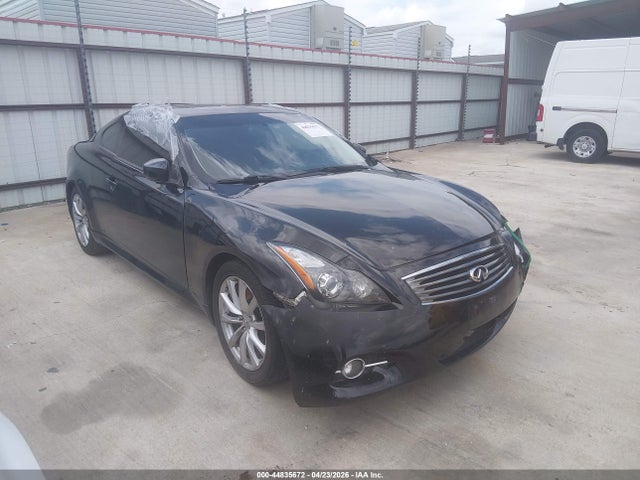 2013 INFINITI G37 JOURNEY