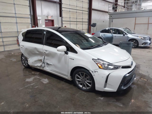 2015 TOYOTA PRIUS FIVE