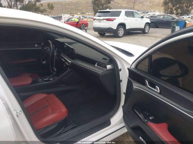 صورة 5 لـ 2024 KIA K5 GT-LINE