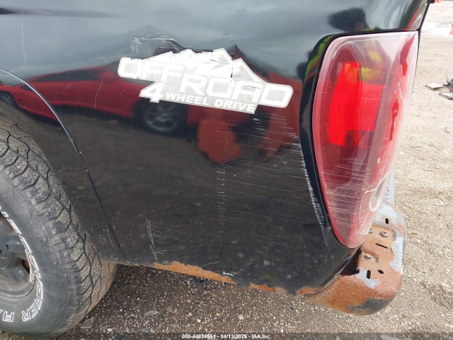 CHEVROLET COLORADO LS - 6