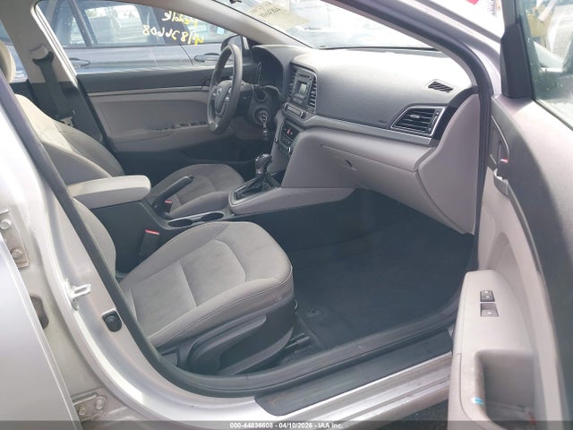 HYUNDAI ELANTRA SE - 5