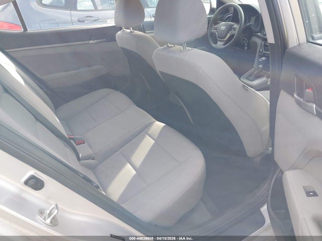 HYUNDAI ELANTRA SE - 8