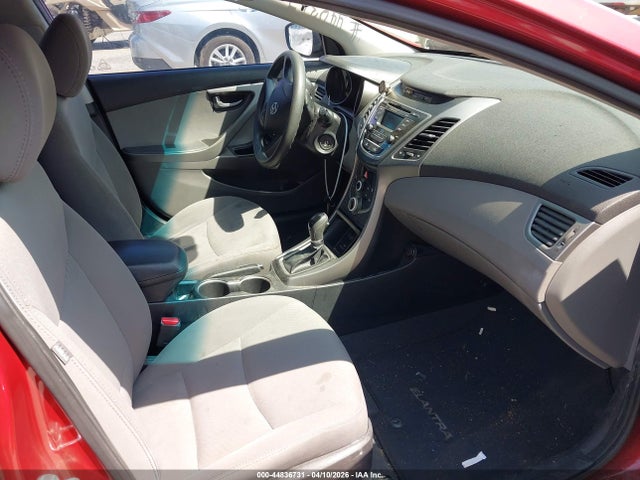 HYUNDAI ELANTRA SE - 5