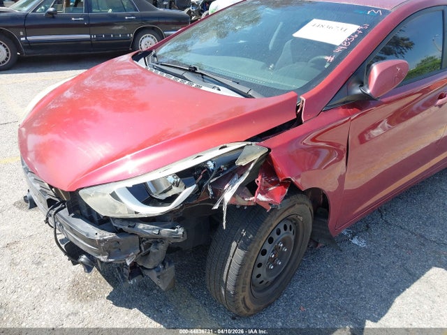 HYUNDAI ELANTRA SE - 6