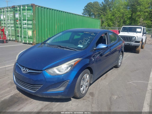 HYUNDAI ELANTRA SE - 2