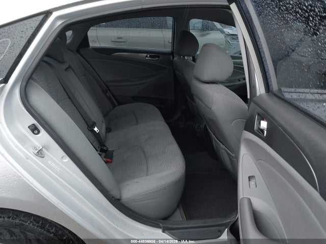 HYUNDAI SONATA HYBRID - 8