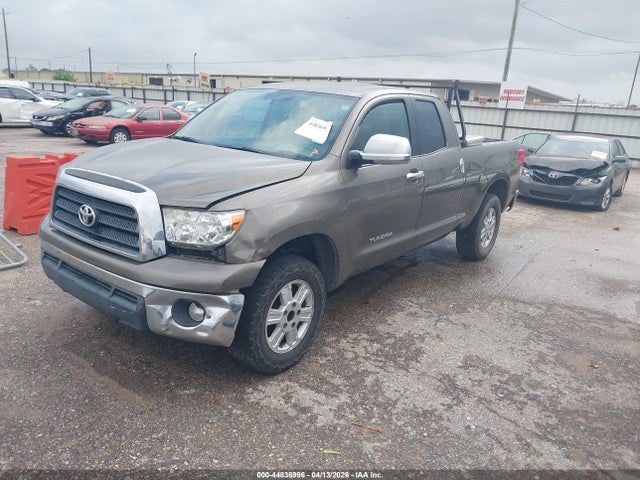 TOYOTA TUNDRA - 2