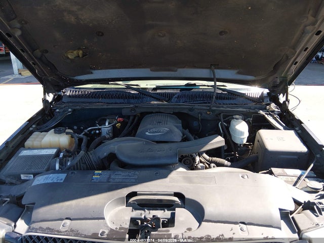 CHEVROLET AVALANCHE 1500 - 10