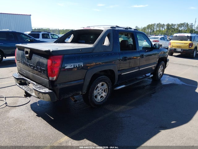 CHEVROLET AVALANCHE 1500 - 4