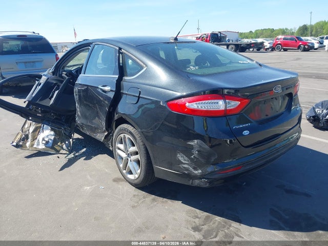 FORD FUSION SE - 3