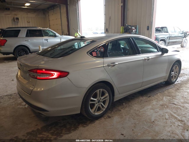 FORD FUSION SE - 4