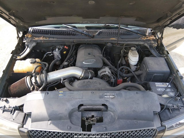 CHEVROLET AVALANCHE 1500 - 10