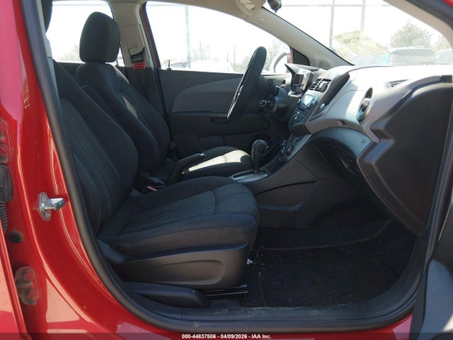 CHEVROLET SONIC 2LT - 5