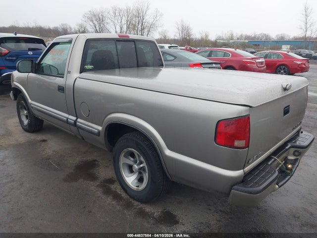 CHEVROLET S-10 LS - 3
