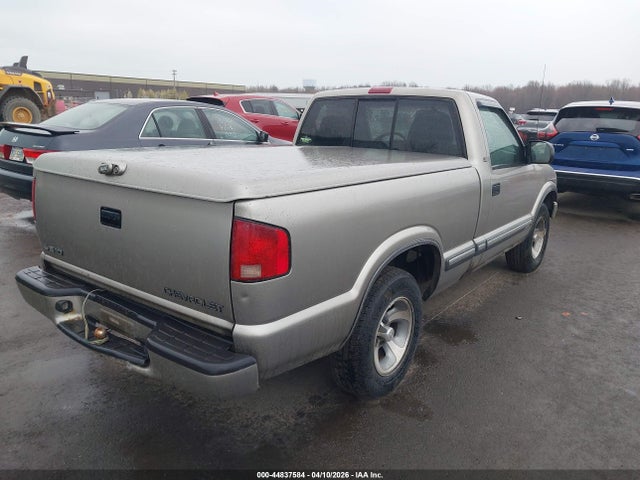 CHEVROLET S-10 LS - 4