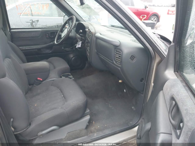 CHEVROLET S-10 LS - 5